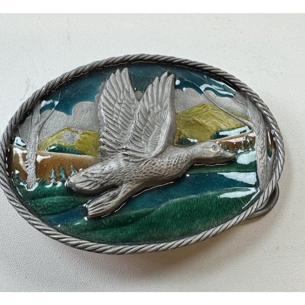 Flying Duck belt buckle vintage The Great American Belt Buckle Co 1980-duck Hunt